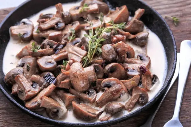 Jak zrobić sos z podgrzybków, który zaskoczy Twoich gości?