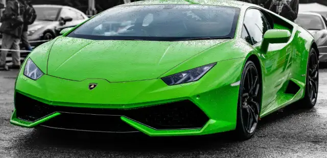 Ile kosztuje najtańsze lamborghini? Zaskakujące ceny i szczegóły