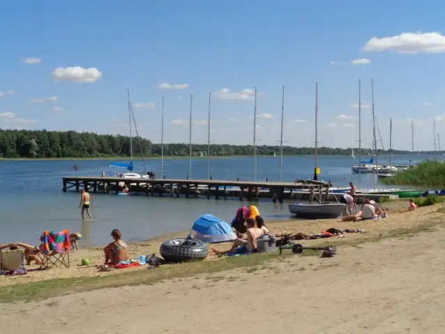 Jeziora Wielkopolska: Gdzie z dzieckiem na bezpieczny wypoczynek?