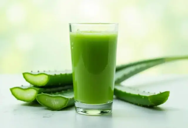 Aloes na odchudzanie: Jak zrobić i pić sok, by schudnąć?