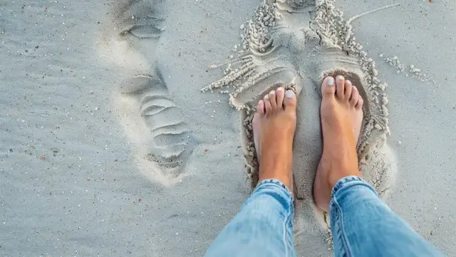 Kompleksowy przewodnik: Jak wyprostować haluksy i zapobiegać?