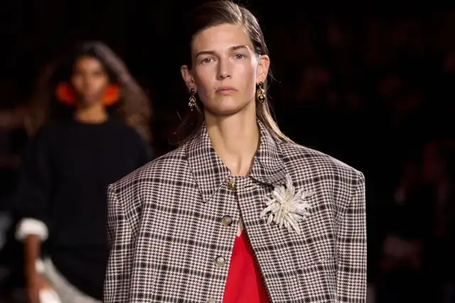 Stylizacje na Dzień Kobiet 2026: Trendy, inspiracje i porady