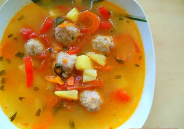 Co zrobić gdy zupa jest za ostra – skuteczne sposoby na złagodzenie smaku