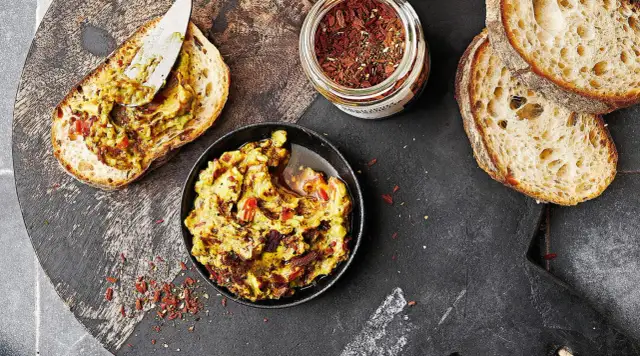 Jak zrobić guacamole z pomidorem - prosty przepis na pyszną przekąskę