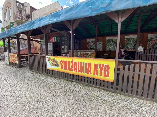 Augustów: Gdzie zjeść? Przewodnik po najlepszych smakach regionu!