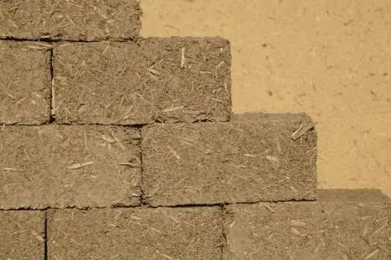 Jak zrobić cegły z gliny - uniknij najczęstszych błędów w produkcji