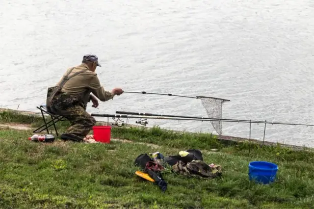 Gdzie wyrobić kartę wędkarską? Sprawdź, jak uniknąć problemów