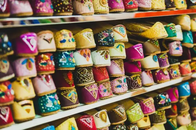 Jakie pamiątki z Rumunii warto przywieźć – najciekawsze propozycje