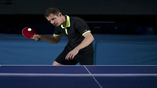 Jakie piłeczki do tenisa stołowego wybrać, aby uniknąć rozczarowania?