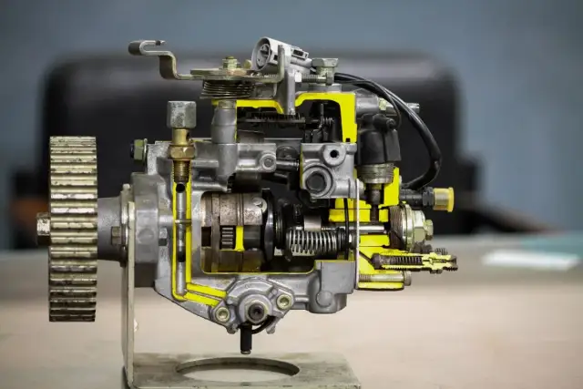 Pompa paliwa: objawy uszkodzenia w silniku diesel, które musisz znać