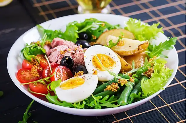 Co na obiad dla dziecka z biegunką? Lekkostrawne przepisy, które pomogą