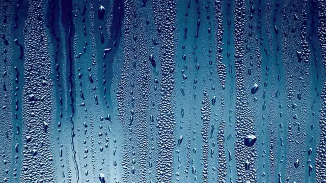 Dlaczego skrapla się woda na oknach? 5 przyczyn i rozwiązań