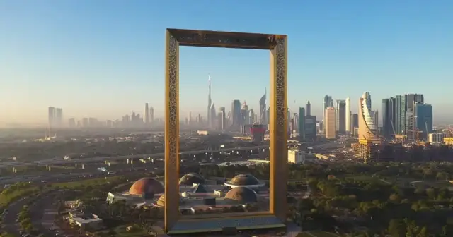 Dubaj: ile kosztuje lot? Odkryj sekrety tanich biletów!