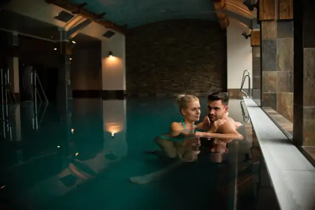 Najlepsze pakiety weekendowe spa dla relaksu i regeneracji ciała
