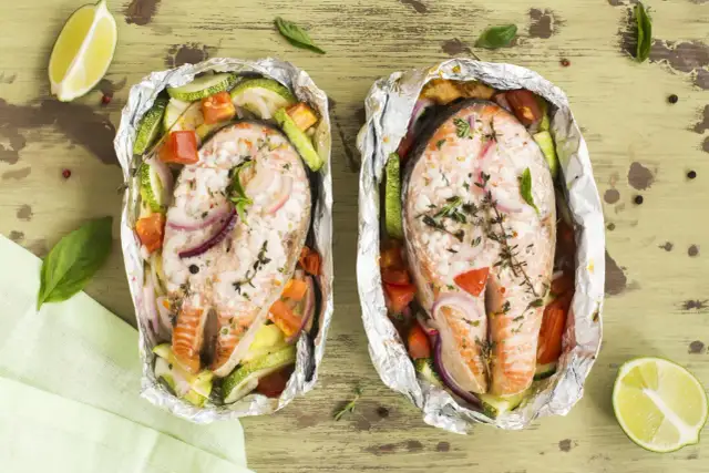 Jakie przyprawy do ryby w folii? Mój przepis na soczysty sukces!