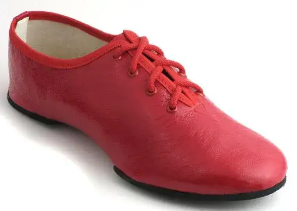 Buty jazzowe: Jak wybrać idealne obuwie do tańca jazzowego?