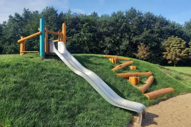 Kiedy otwarcie placów zabaw? Sprawdź daty i lokalizacje nowych atrakcji