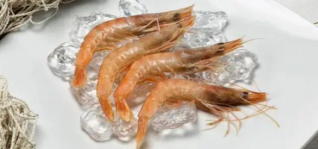 Cómo descongelar las gambas sin perder su sabor y textura perfectos