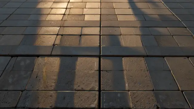 Kostka brukowa bez fazy: jak uzyskać gładkie powierzchnie na podjeździe?