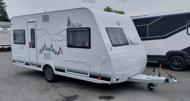 Jak odnowić starą przyczepę kempingową i uniknąć kosztownych błędów