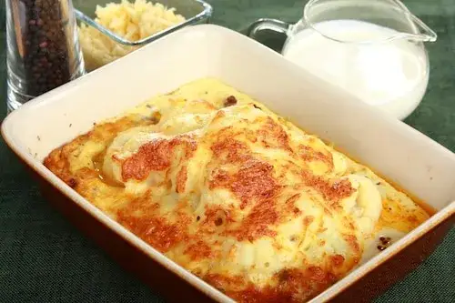 Zapiekanka z kalafiora i mięsa mielonego: Jak zrobić idealną?