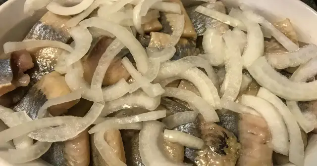 Codzienne śledzie: zdrowie czy ryzyko? Sprawdź fakty!