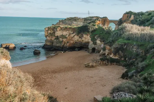 Niezapomniane atrakcje w Lagos: odkryj piękno i historię miasta