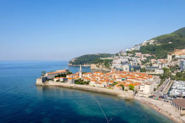 Gdzie nocleg w drodze do Czarnogóry? Najlepsze miejsca na trasie