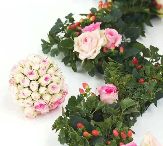 Kwiaty na cmentarz parzyście czy nieparzyście – co warto wiedzieć?