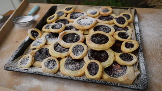 Jak skutecznie zmiękczyć twarde ciastka i cieszyć się ich smakiem