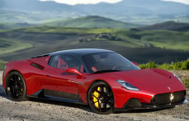 Jak wygląda samochód Maserati? Odkryj jego unikalny design i cechy