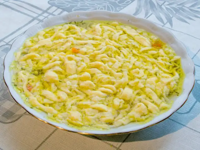 Jak zrobić lane kluseczki do zupy w 10 minut - prosta receptura