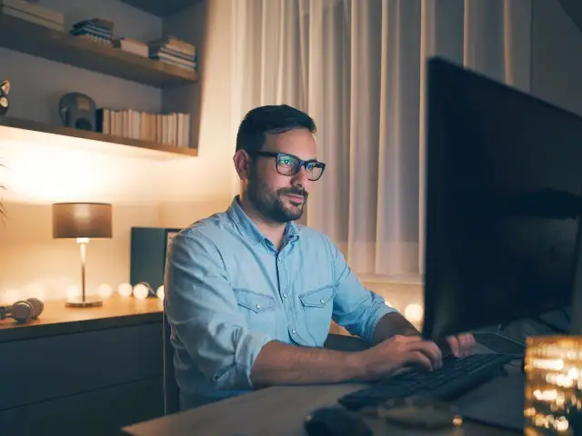 Kiedy praca zdalna w kodeksie pracy? Kluczowe zmiany, które musisz znać