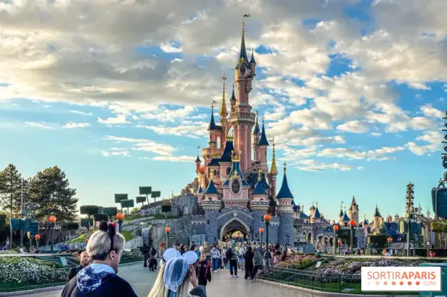 Disneyland Paris 2025: Guida Attrazioni & Itinerari