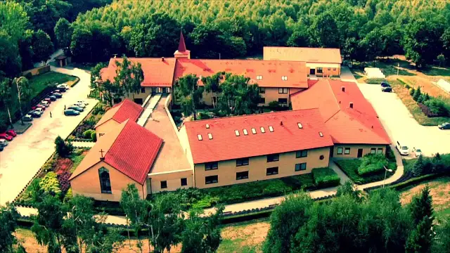 Gdzie pojechać na rekolekcje ignacjańskie? Odkryj najlepsze miejsca