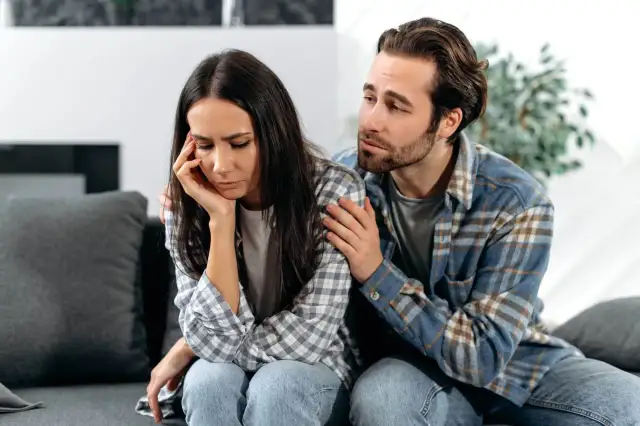 Jak pogodzić się z dziewczyną po kłótni i odbudować związek