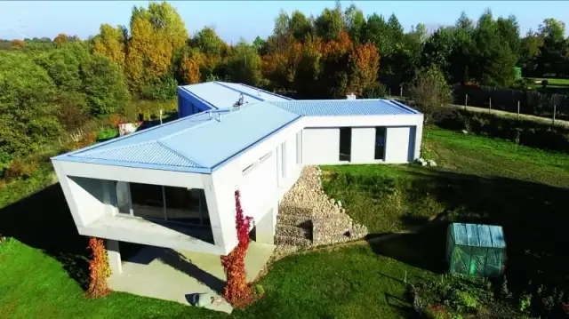 Blacha na rąbek czy dachówka - co wybrać, aby uniknąć kosztów?