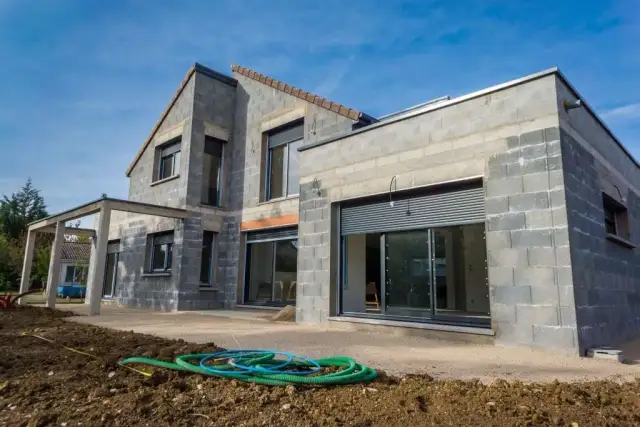 Koszt budowy domu 120m2: Zaskakująco niskie wydatki na twój wymarzony dom