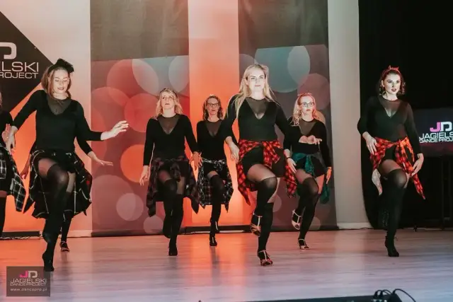 High heels: Co to za taniec? Odkryj siłę i pewność siebie!