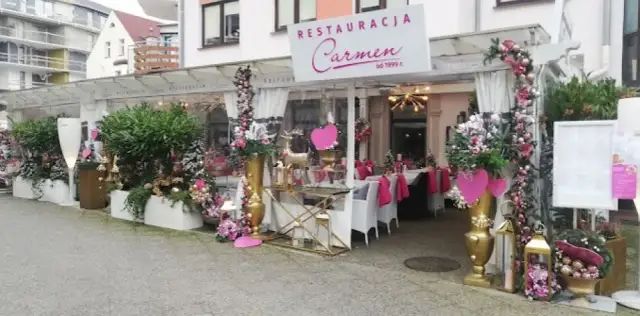 Międzyzdroje gdzie zjeść - najlepsze restauracje i smaki na wybrzeżu