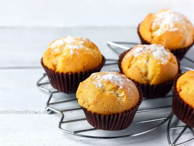 Mydlany posmak babeczek? Zrozum sodę oczyszczoną i piecz idealnie!