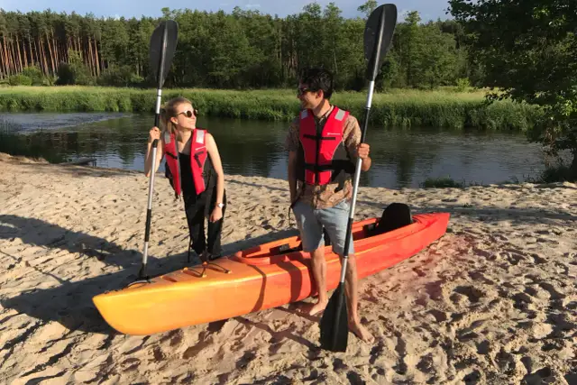 Spływ kajakowy Pilicą Inowłódz: Trasy, ceny i organizacja