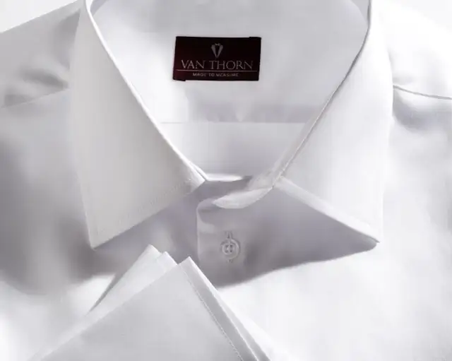 Jaką koszulę wybrać do śmietankowej sukni ślubnej, aby olśnić?