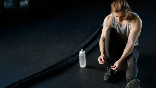 Wzrost wagi po treningu? Obalamy mity! Zrozum swoje ciało.