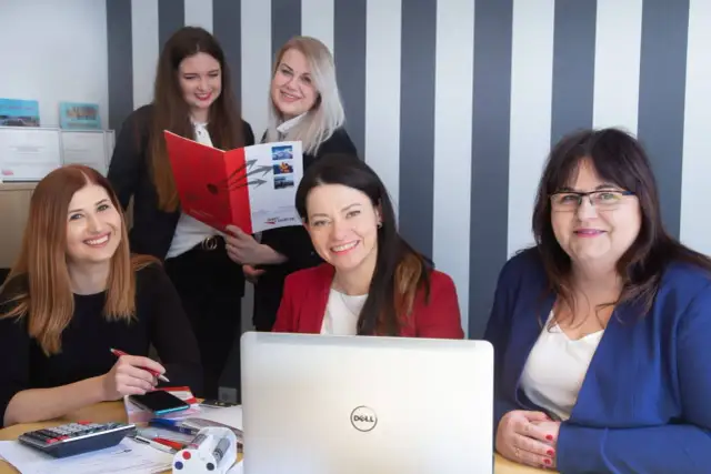 Kim jest spedytor i co dokładnie robi - poznaj specyfikę zawodu na 2025