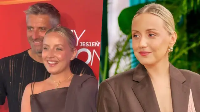 Sandra Hajduk, wiek nieznany, uśmiecha się na tle czerwonej ściany z napisem "Jesień ON", a obok niej mężczyzna.