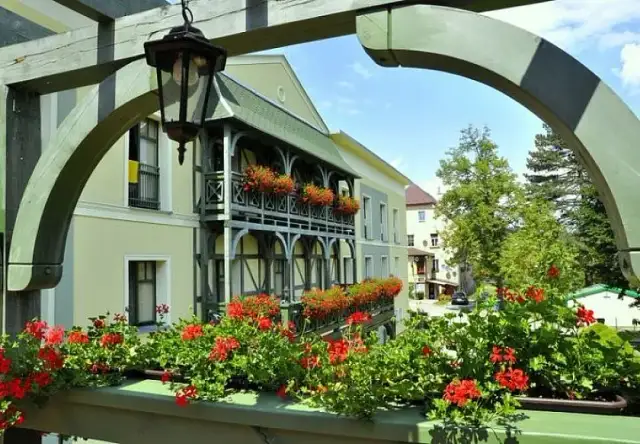 Sanatorium Długopole Zdrój opinie – co naprawdę myślą goście?