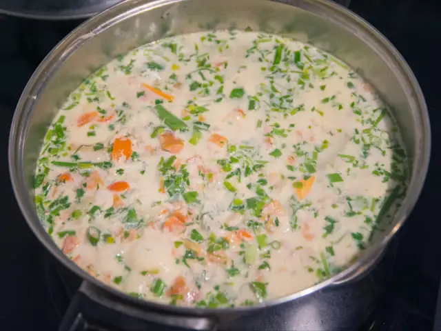 Nigdy więcej zważonej śmietany! Proste triki do kremowej zupy.