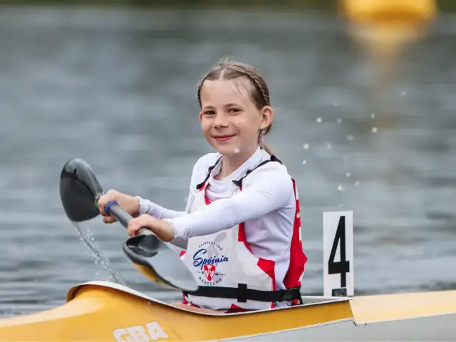 Spójnia Warszawa kajakarstwo: Olimpijskie tradycje, oferta dla dzieci i dorosłych