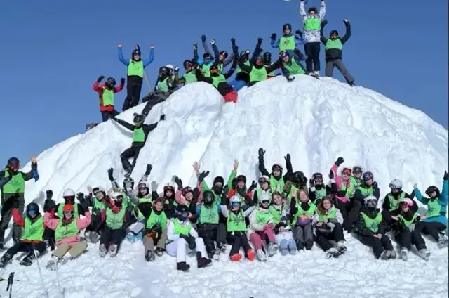 Obóz narciarski na Słowacji – wyjątkowe ferie bez stresu i z przygodami